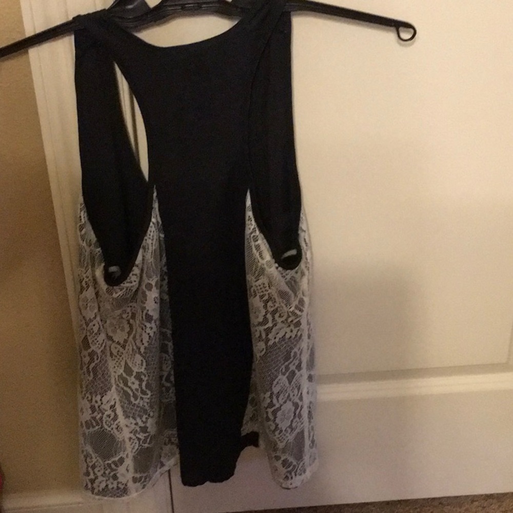 Laced top - Picture 3 of 3